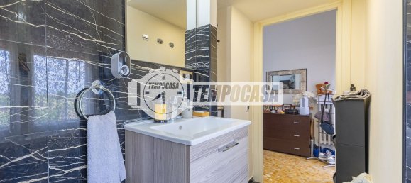 3 Schlafzimmer Wohnung in Rome, Italy, Nr. 341801 17
