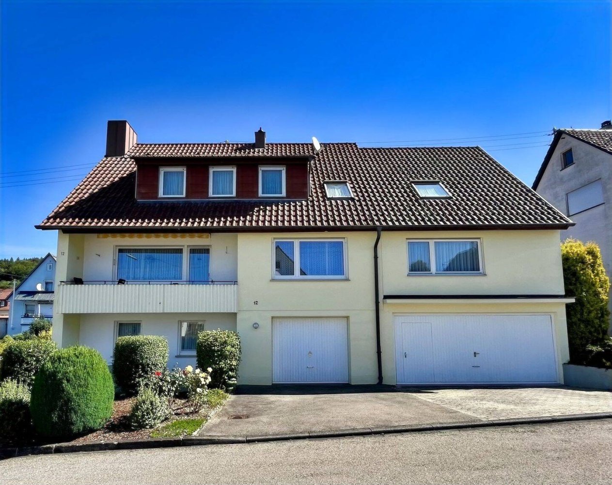 8 rooms Townhouse in Zollernalbkreis, Germany No. 370621