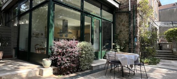 5 bedrooms House in Sucy-en-Brie, France No. 185162 2