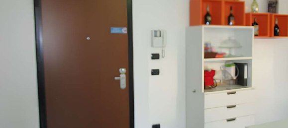 Коммерческая недвижимость 115м² в Безана ин Брианца, Италия № 359803 5