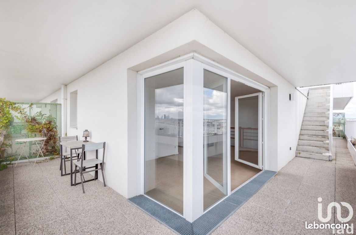 4 chambres Appartement à Gennevilliers, France No. 176053