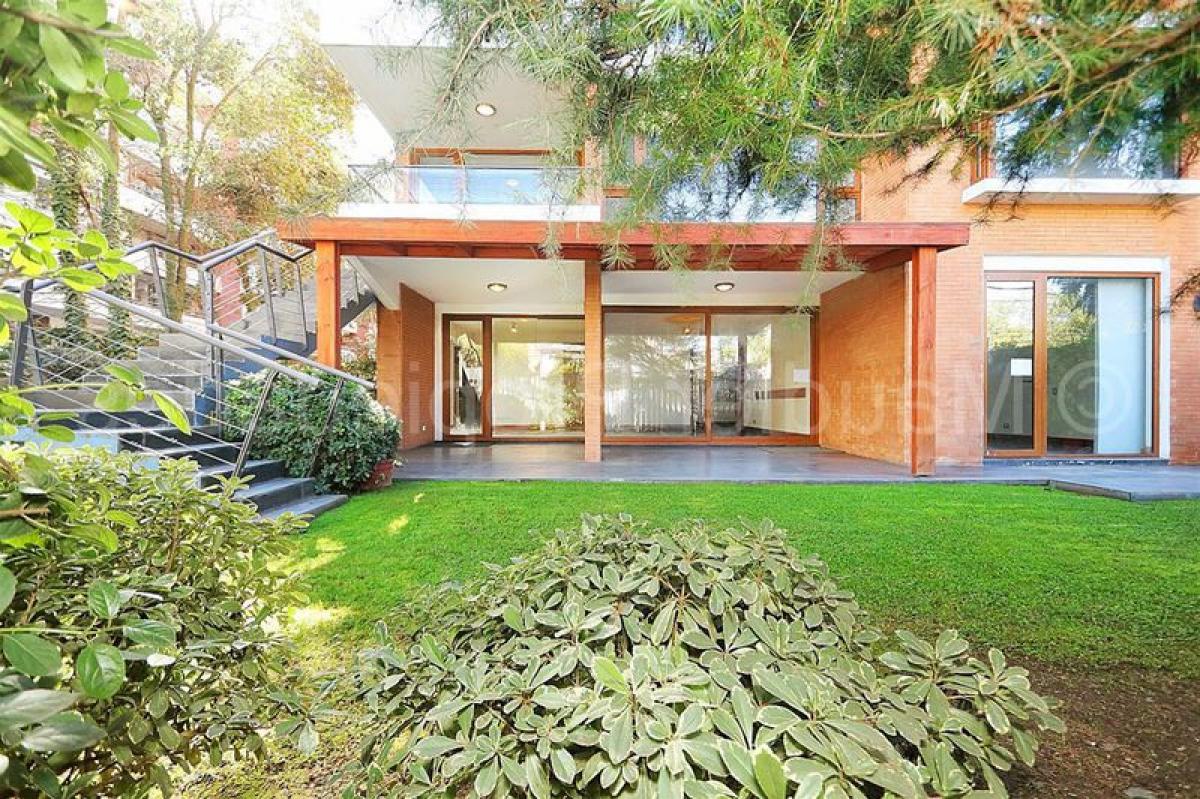 5 bedrooms Apartment in Santiago, Chile No. 5248