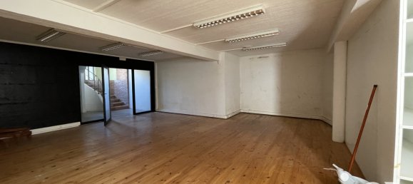 Edificio de 4 habitaciónes en Pierre-Buffiere, France No. 277327 19