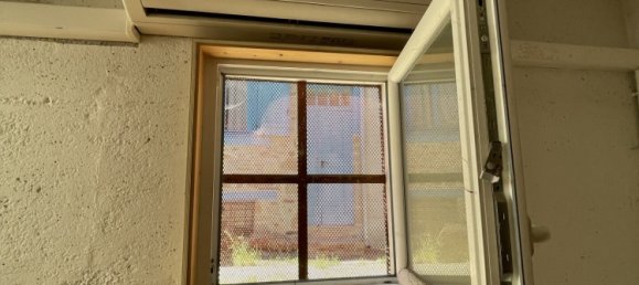 Edificio de 4 habitaciónes en Pierre-Buffiere, France No. 277327 2