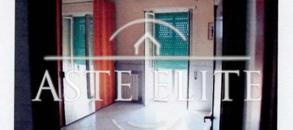 Apartamento de 4 habitaciónes en Pomezia, Italy No. 25839 25