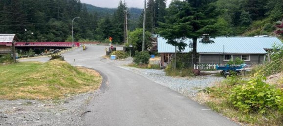 3 bedrooms House in British Columbia, Canada No. 220 10