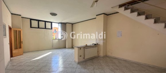 3 Schlafzimmer Doppelhaus in Acerra, Italy, Nr. 351655 12