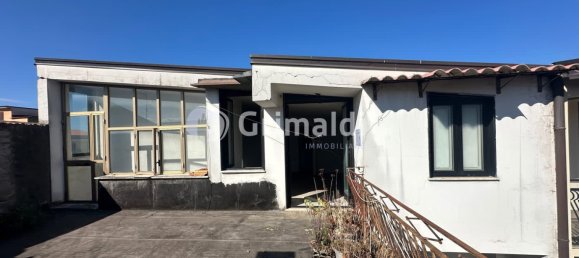 3 Schlafzimmer Doppelhaus in Acerra, Italy, Nr. 351655 9