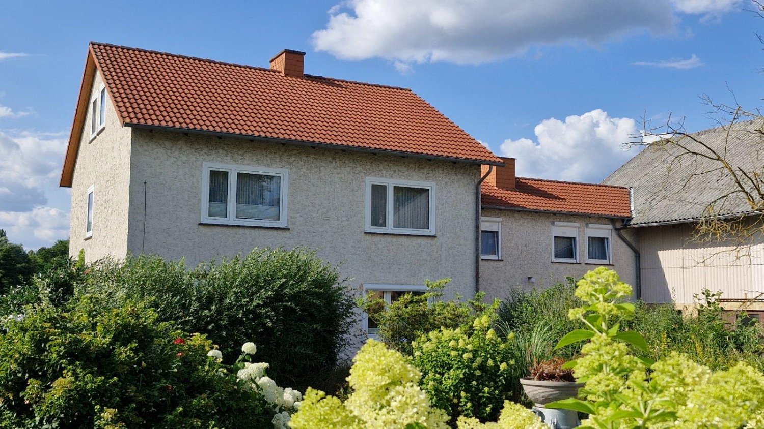 7 rooms House in Kassel, Germany No. 287041