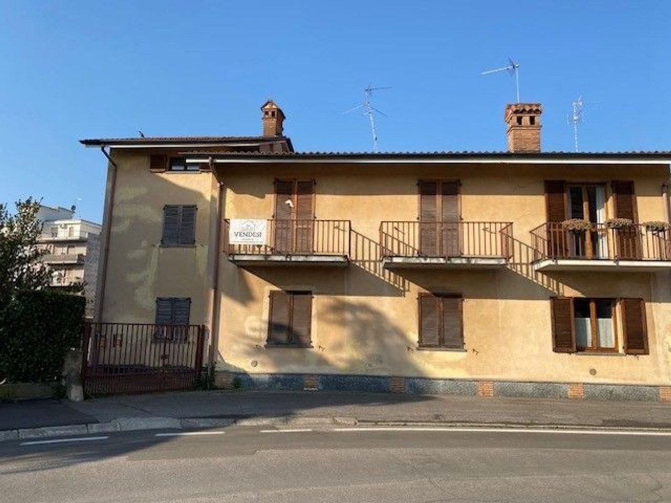 Вилла с 6 спальнями в Тревильо, Италия № 386536