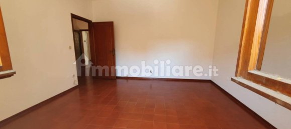 5 rooms Building in Belforte del Chienti, Italy No. 328252 13