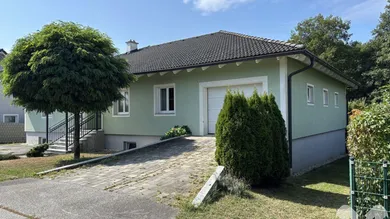 3 bedrooms Bungalow in Burgau, Austria No. 249306