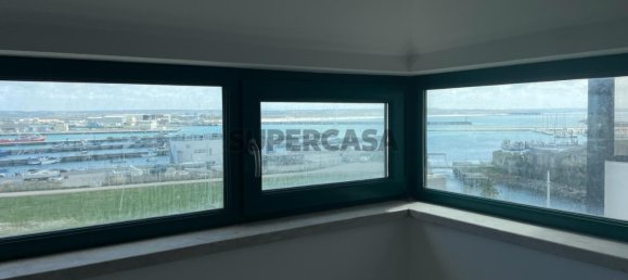 248m² Building in Ferrel, Portugal No. 156997 19