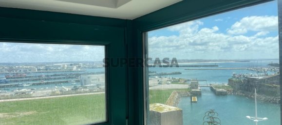 248m² Building in Ferrel, Portugal No. 156997 20