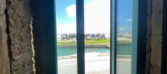 248m² Building in Ferrel, Portugal No. 156997 9