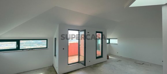 248m² Building in Ferrel, Portugal No. 156997 16