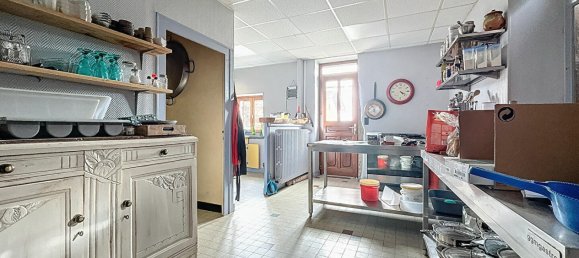 116m² Commercial property in Haute-Rivoire, France No. 204105 9