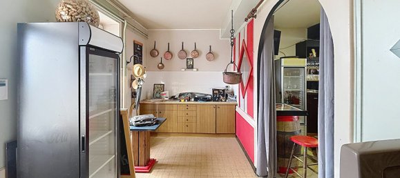 116m² Commercial property in Haute-Rivoire, France No. 204105 7