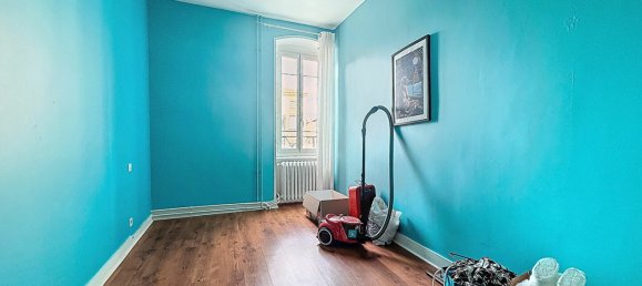 116m² Commercial property in Haute-Rivoire, France No. 204105 13