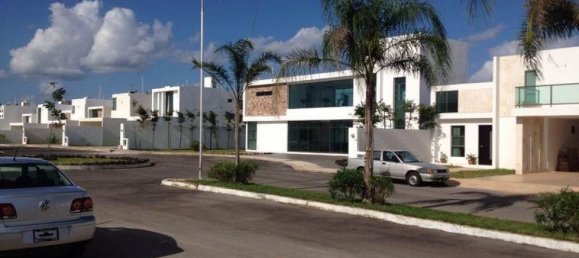 3 bedrooms House in Conkal, Mexico No. 187318 2