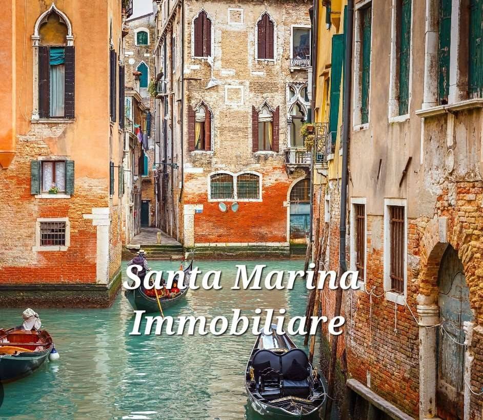 5 rooms Commercial property in Venice, Italy No. 61600