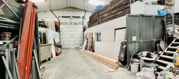  عقار تجاري في Es Castell, Spain 592متر مربع رقم 9683 7