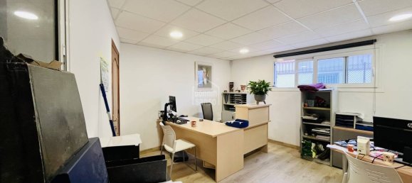  عقار تجاري في Es Castell, Spain 592متر مربع رقم 9683 10