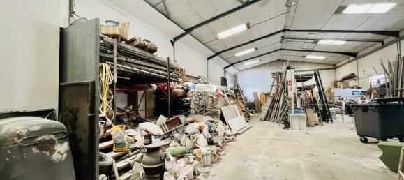  عقار تجاري في Es Castell, Spain 592متر مربع رقم 9683 9