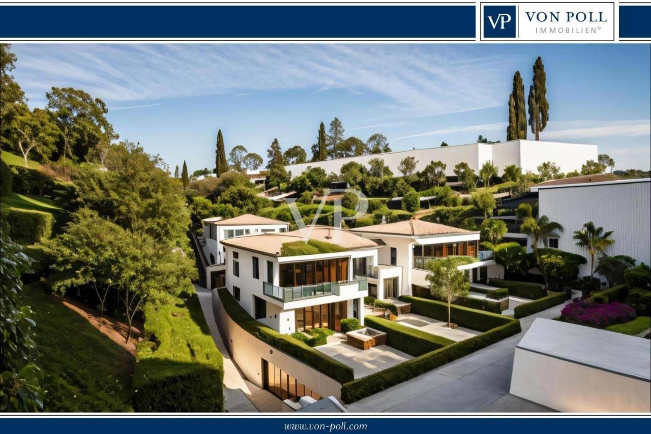 Ático de 3 habitaciónes en Gardone Riviera, Italy No. 22410