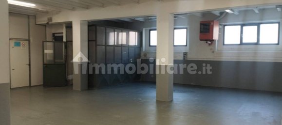 5 rooms Warehouse in Casto, Italy No. 204067 9