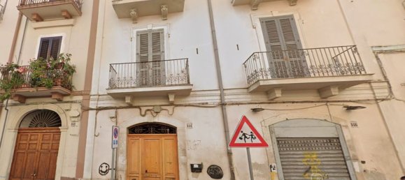 2 rooms Apartment in Bari, Italy No. 43340 4