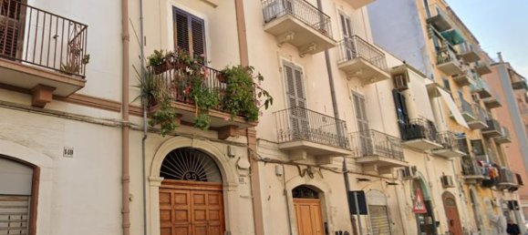 2 rooms Apartment in Bari, Italy No. 43340 2