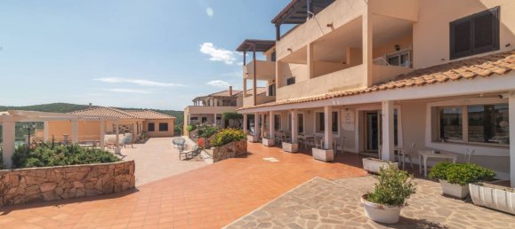 2 Schlafzimmer Wohnung in Golfo Aranci, Italy, Nr. 339427 20