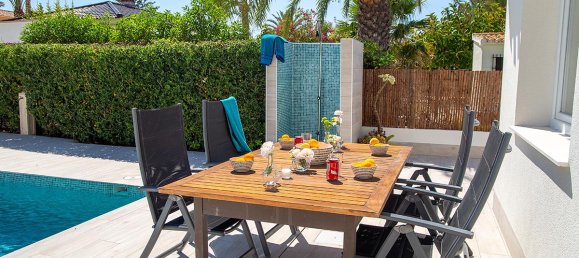 4 Schlafzimmer Villa in Playa Flamenca II, Spain, Nr. 518 6