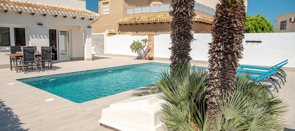 4 Schlafzimmer Villa in Playa Flamenca II, Spain, Nr. 518 5