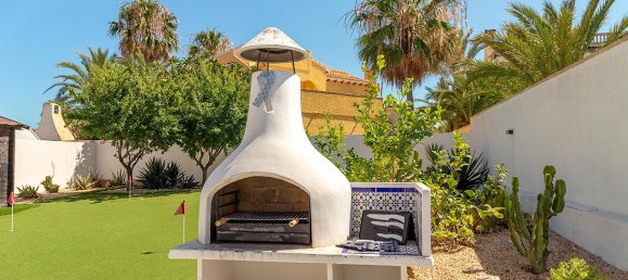 4 Schlafzimmer Villa in Playa Flamenca II, Spain, Nr. 518 8