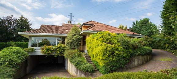 Villa de 3 dormitorios en Guanzate, Italy No. 67934 27