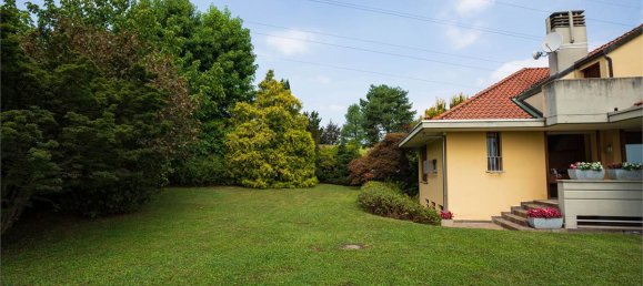 Villa de 3 dormitorios en Guanzate, Italy No. 67934 33