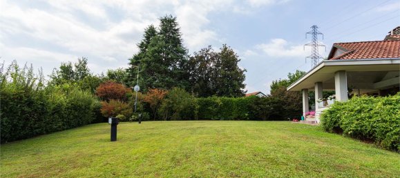 Villa de 3 dormitorios en Guanzate, Italy No. 67934 34