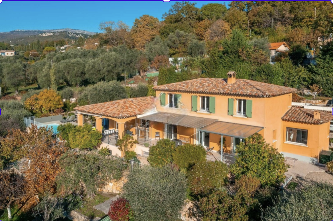 3 chambres Maison à Châteauneuf-Grasse, France No. 328962