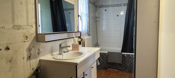 Casa de 5 dormitorios en Nargis, France No. 89971 11