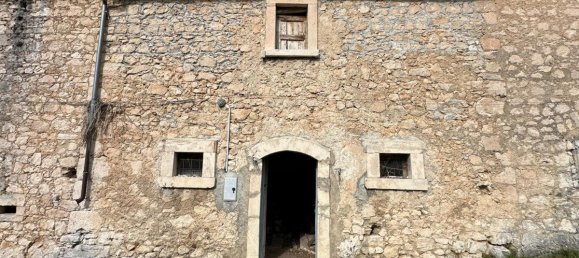 Коммерческая недвижимость 175м² в Сант Эуфемия а Маелла, Италия № 319006 14