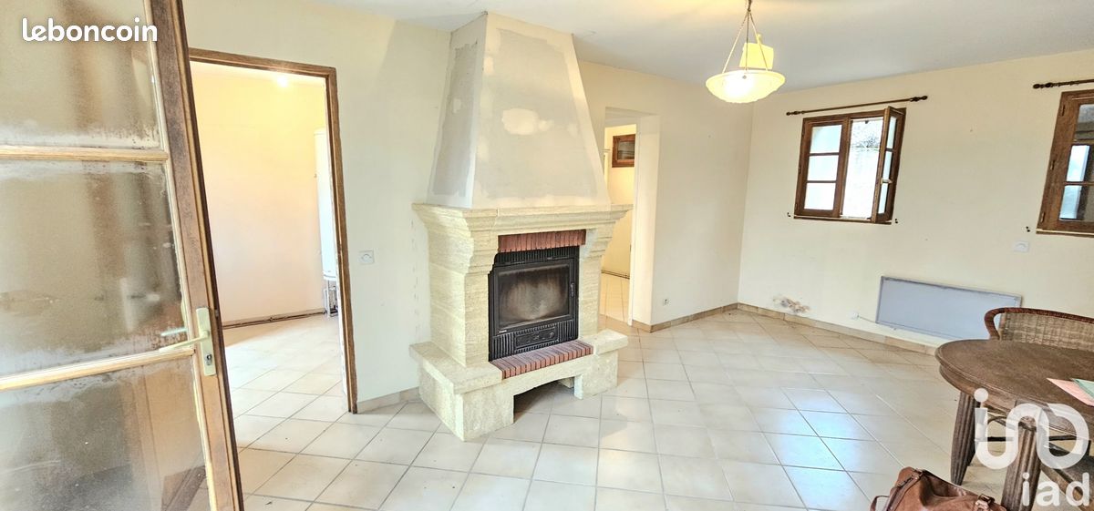 6-Zimmer Haus in La Chaussee-d'Ivry, France, Nr. 43826