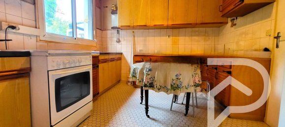 3 bedrooms House in Val-d'Oise, France No. 284698 5