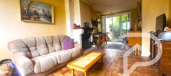 3 bedrooms House in Val-d'Oise, France No. 284698 4