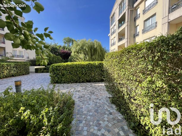 3 bedrooms Apartment in Etiolles, France No. 309980