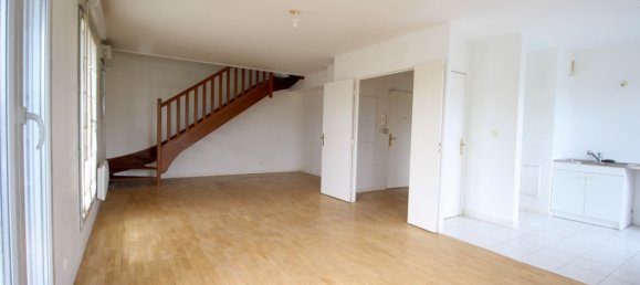 5غرفة منزل ذو طابقين في Carrieres-sous-Poissy, France رقم 289517 2