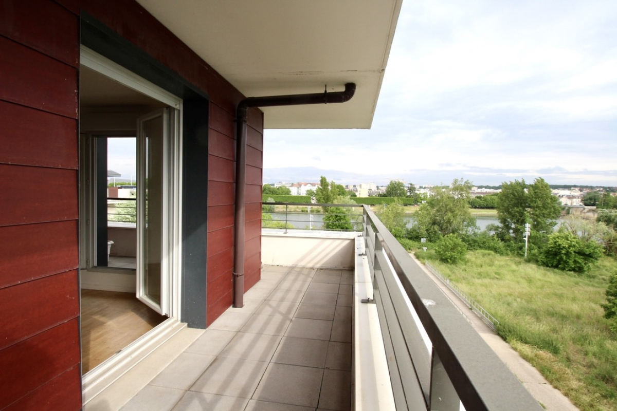 5غرفة منزل ذو طابقين في Carrieres-sous-Poissy, France رقم 289517