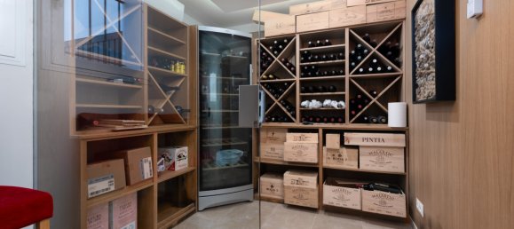 5 bedrooms Villa in Marbella, Spain No. 57110 20