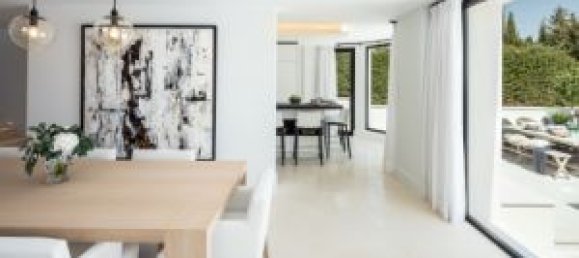 5 bedrooms Villa in Marbella, Spain No. 27297 21